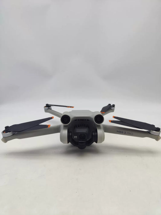 99% New (Mint) DJI mini3pro with Screen, Extended Battery Fly More Combo