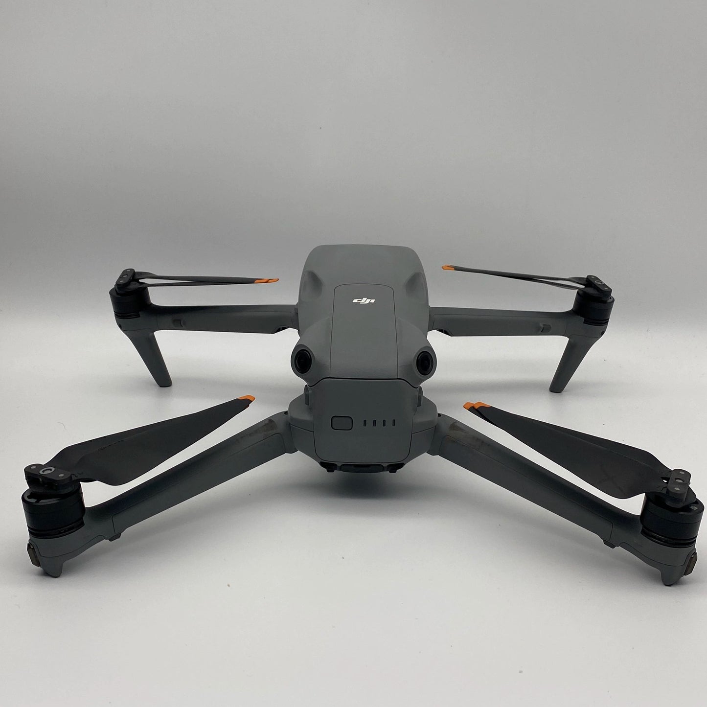 مجموعة DJI Air 3S Fly More Combo مع Care Refresh + وحدة 4G - ممتاز (جديد بنسبة 95%)