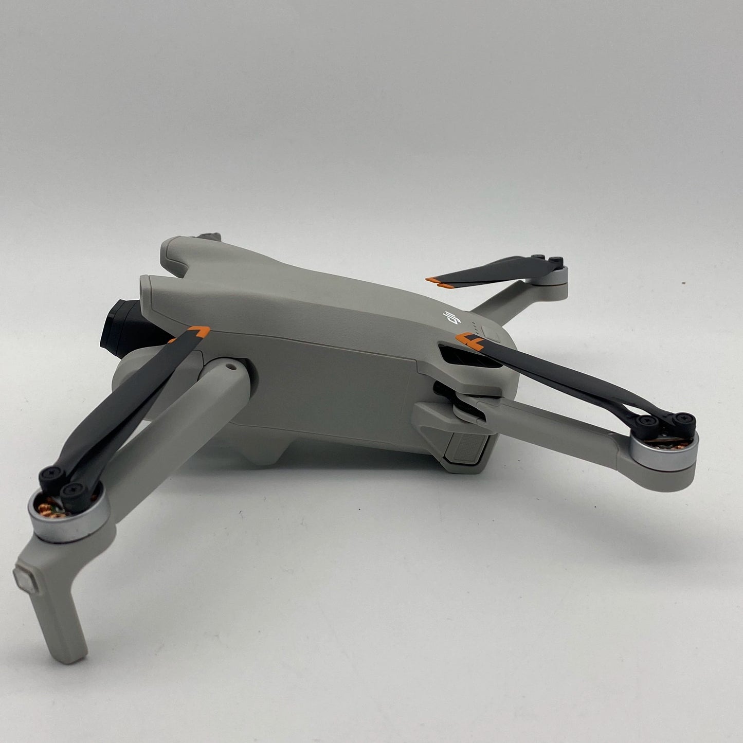 DJI Mini 3 with Screen Remote Controller - Like New (99%)
