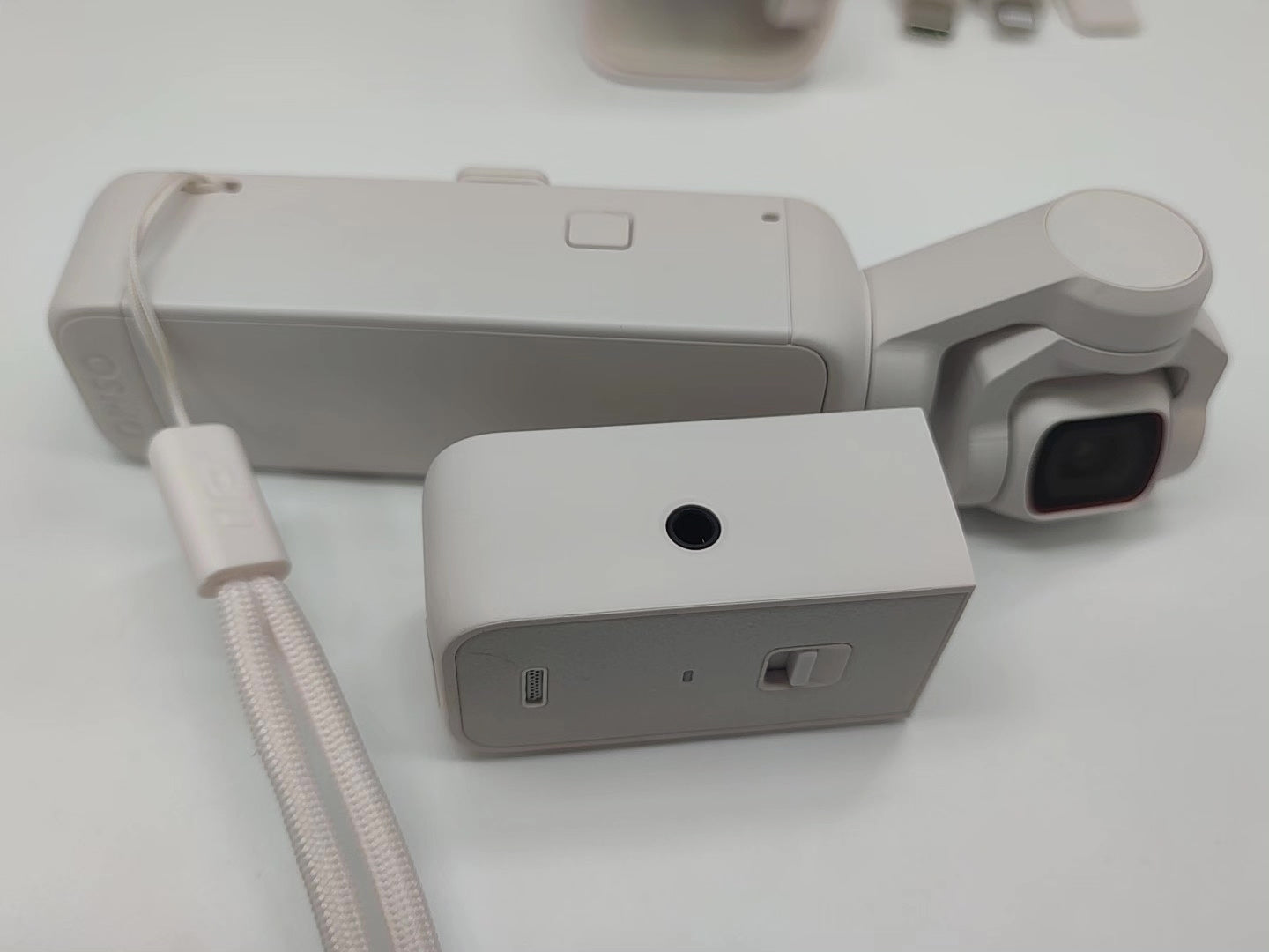 pocket2 Cloud White