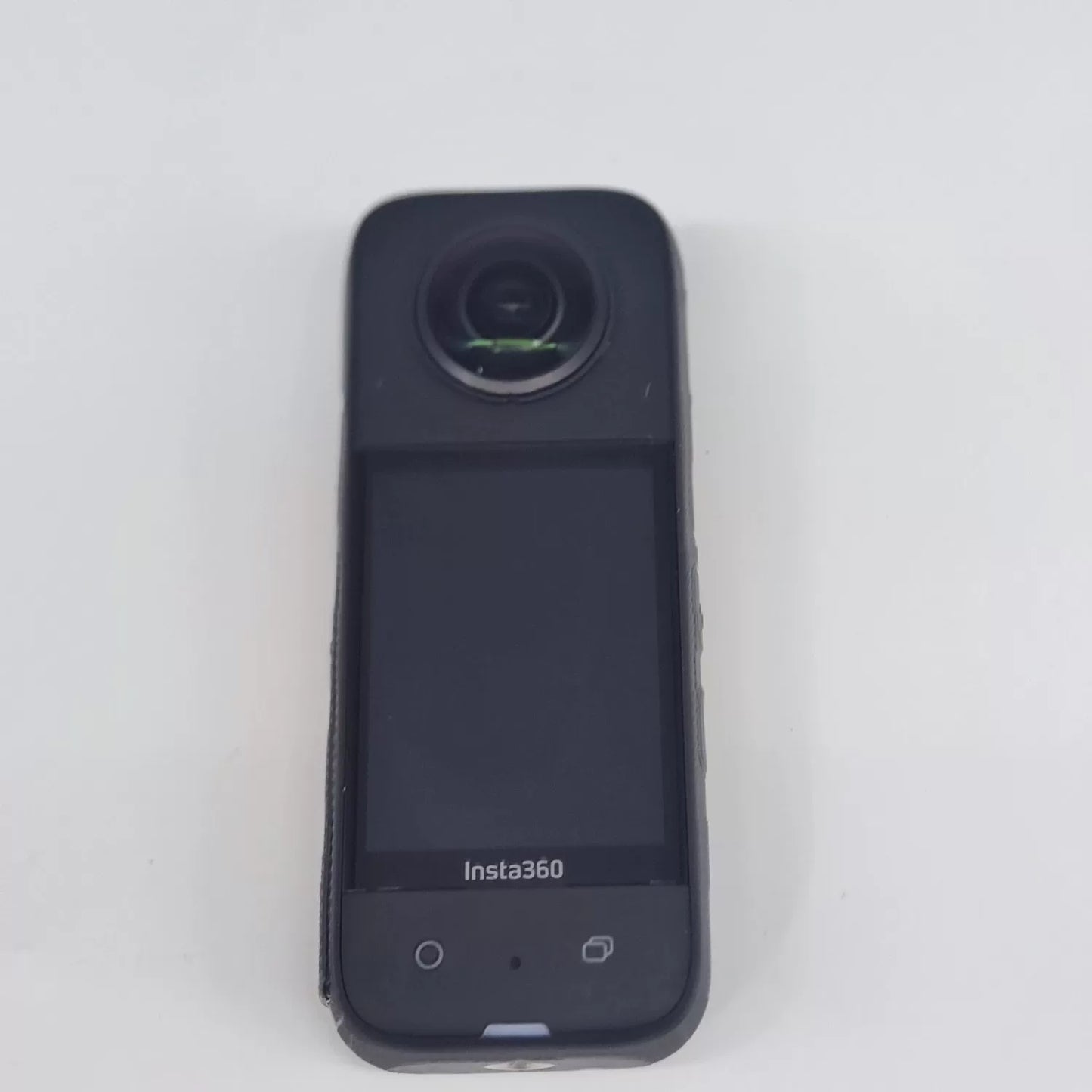95% New (Like New) insta 360/ Insta360 X3 Triple Battery with Charging Hub