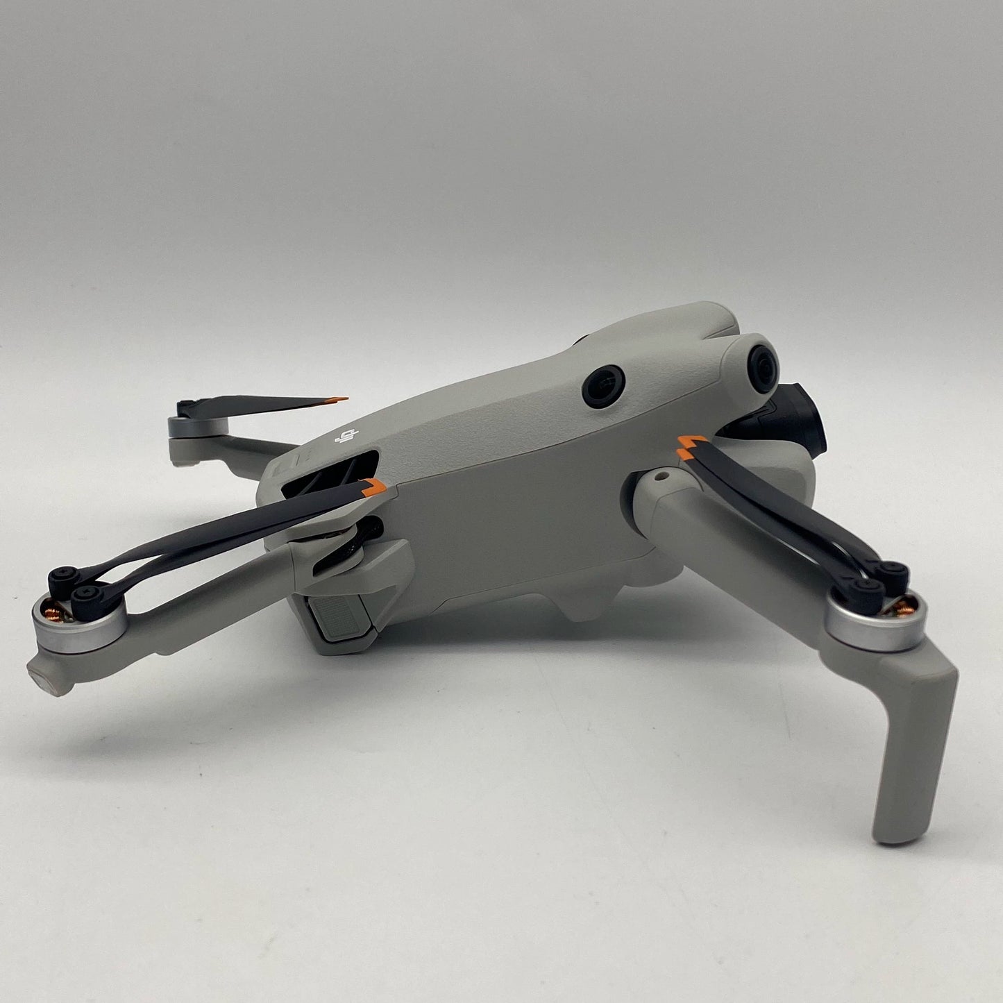 DJI Mini 4 Pro with Screen Remote Controller - Excellent (95% New)