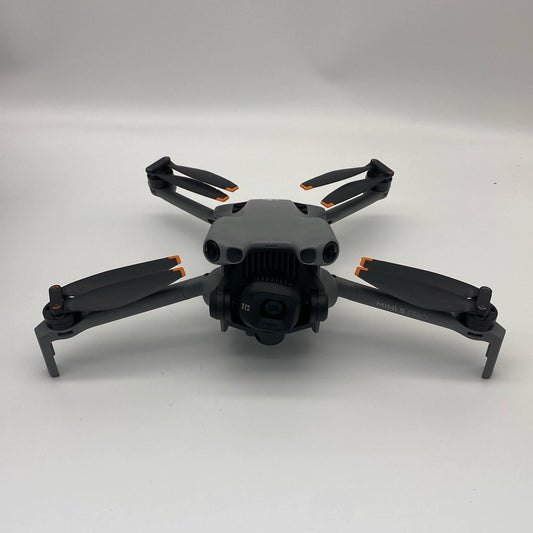 DJI Mini 5 Pro Fly More Combo (DJI RC-N3) - Like New (99%)
