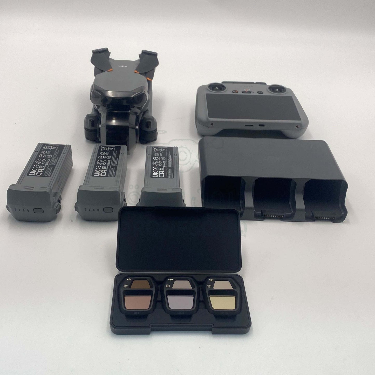 DJI Air 3S Fly More Combo مع جهاز تحكم عن بعد بشاشة - ممتاز (95% جديد)