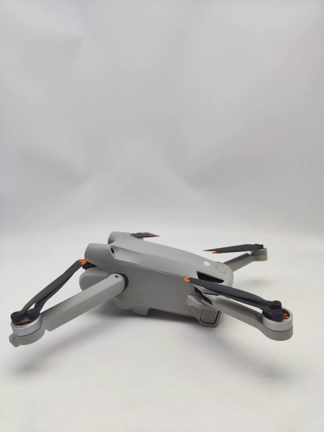 99% New (Mint) DJI Mini 3pro with Screen Standard Combo