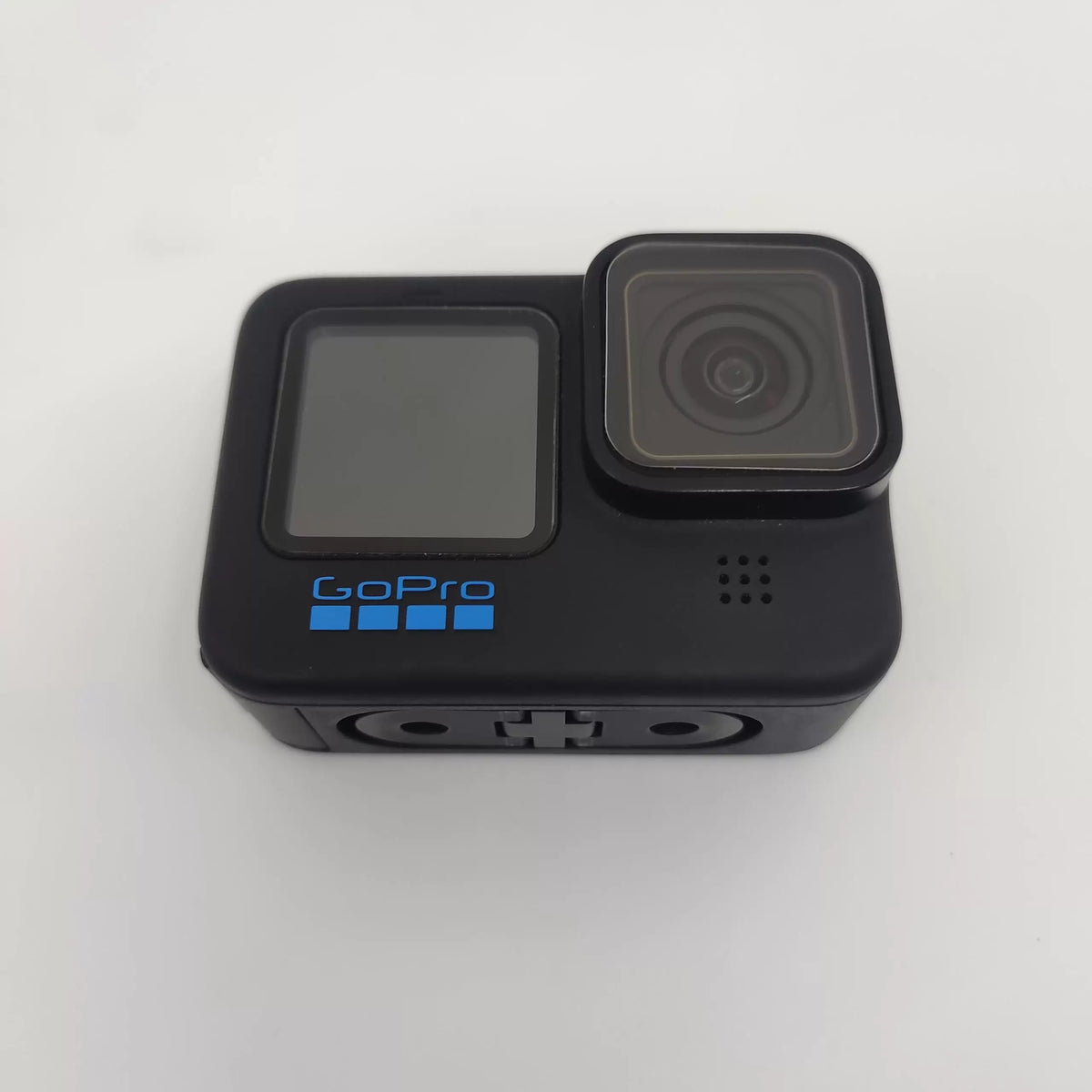 95% New (Like New) GoPro HERO10 Black Charging Hub Dual Battery + Selfie Stick