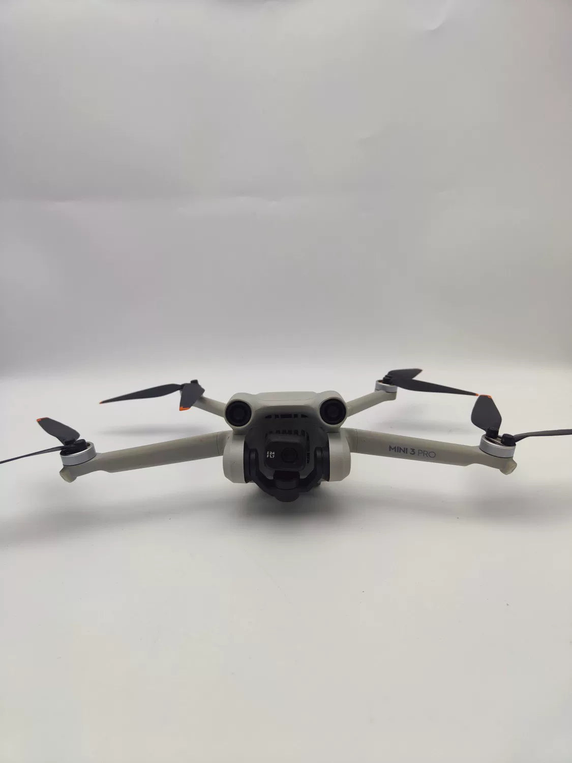 95% New (Like New) DJI mini3pro with Screen, Extended Battery Fly More Combo