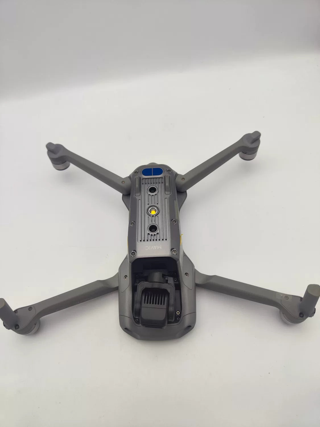 95% New (Like New) DJI air2 Fly More Combo