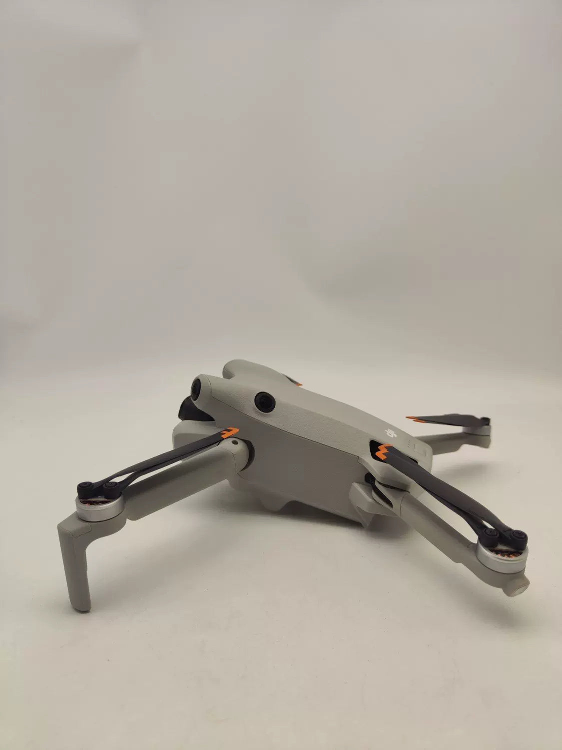 95% New (Like New) DJI mini4pro with Screen Fly More Combo