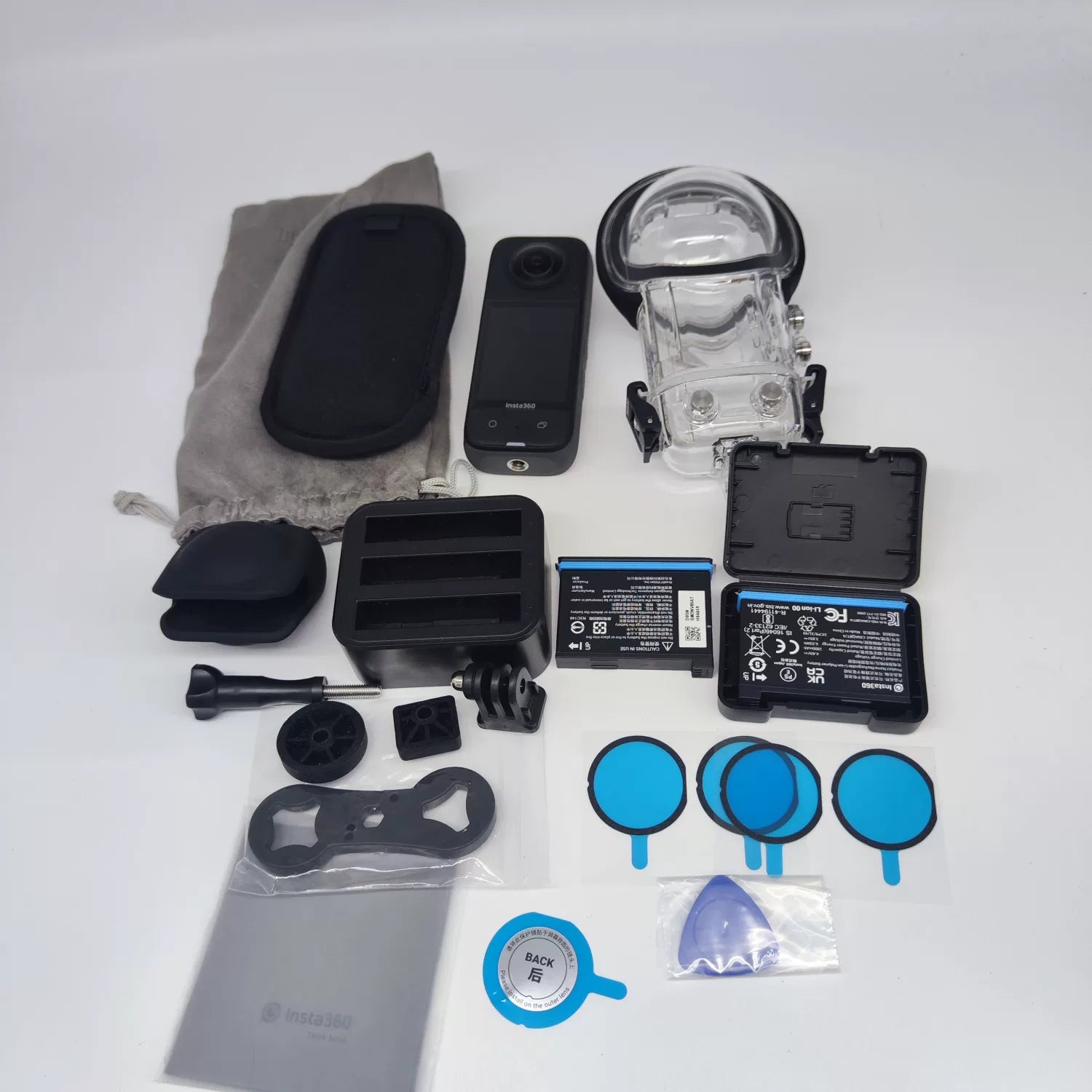 95% New (Like New) insta 360/ Insta360 X3 Triple Battery with Charging Hub