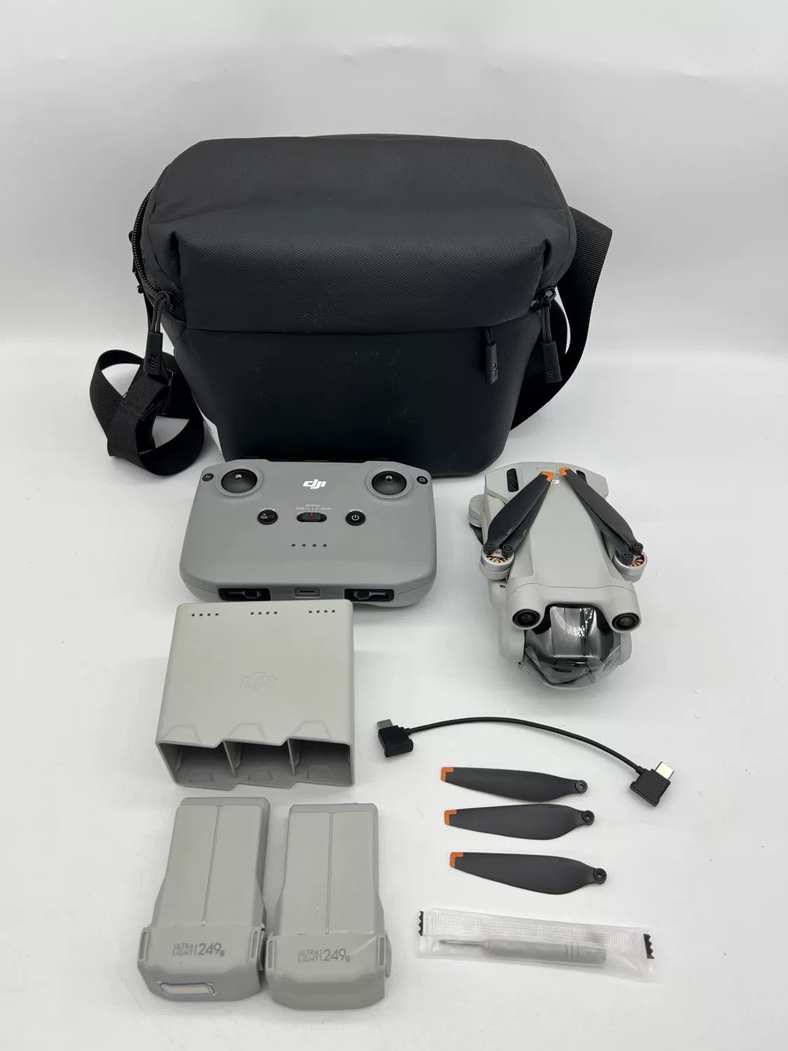 99% New (Mint) DJI Mavic Mini 3pro Fly More Combo
