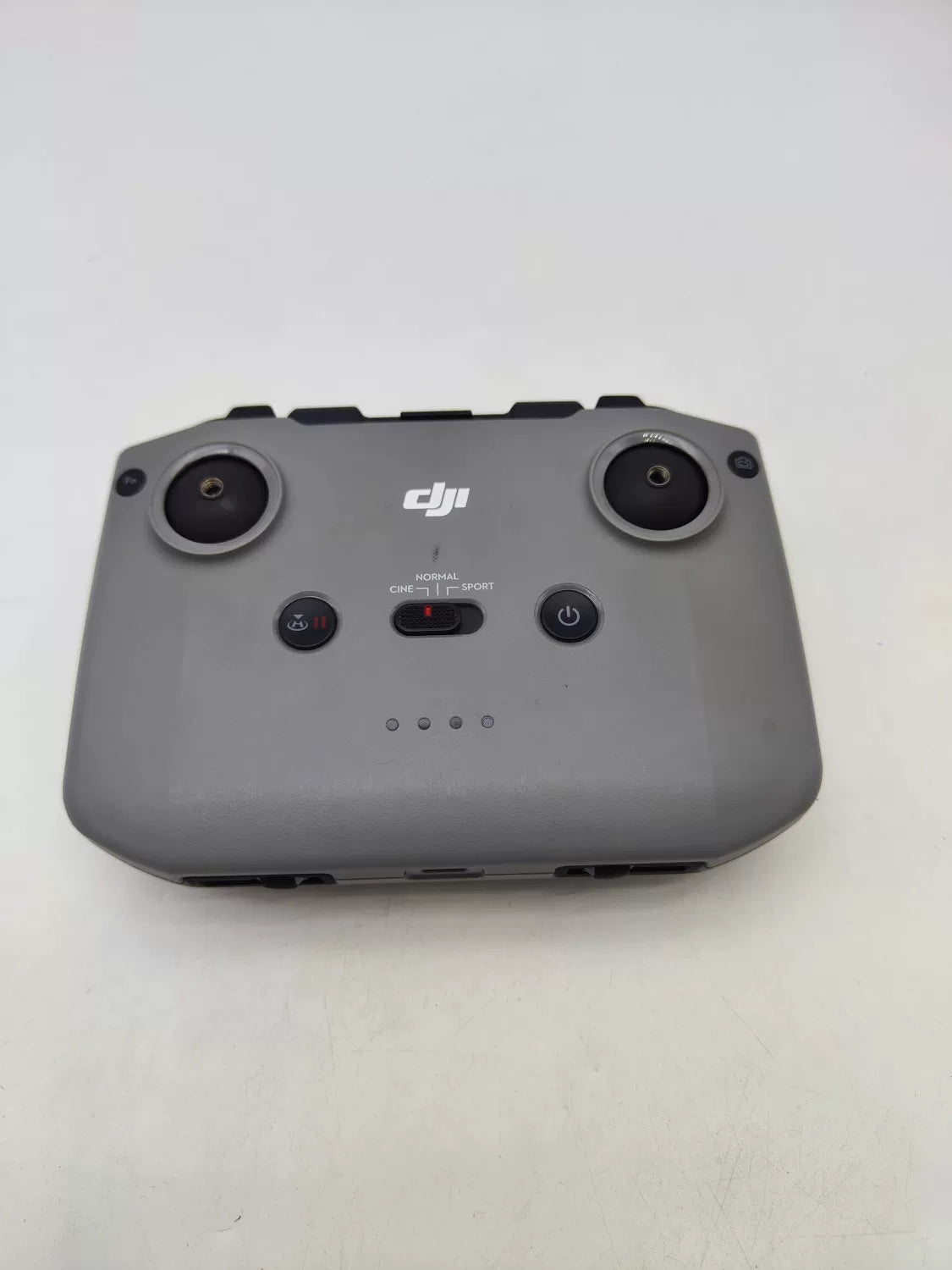 95% New (Like New) DJI mini3pro Extended Battery Fly More Combo