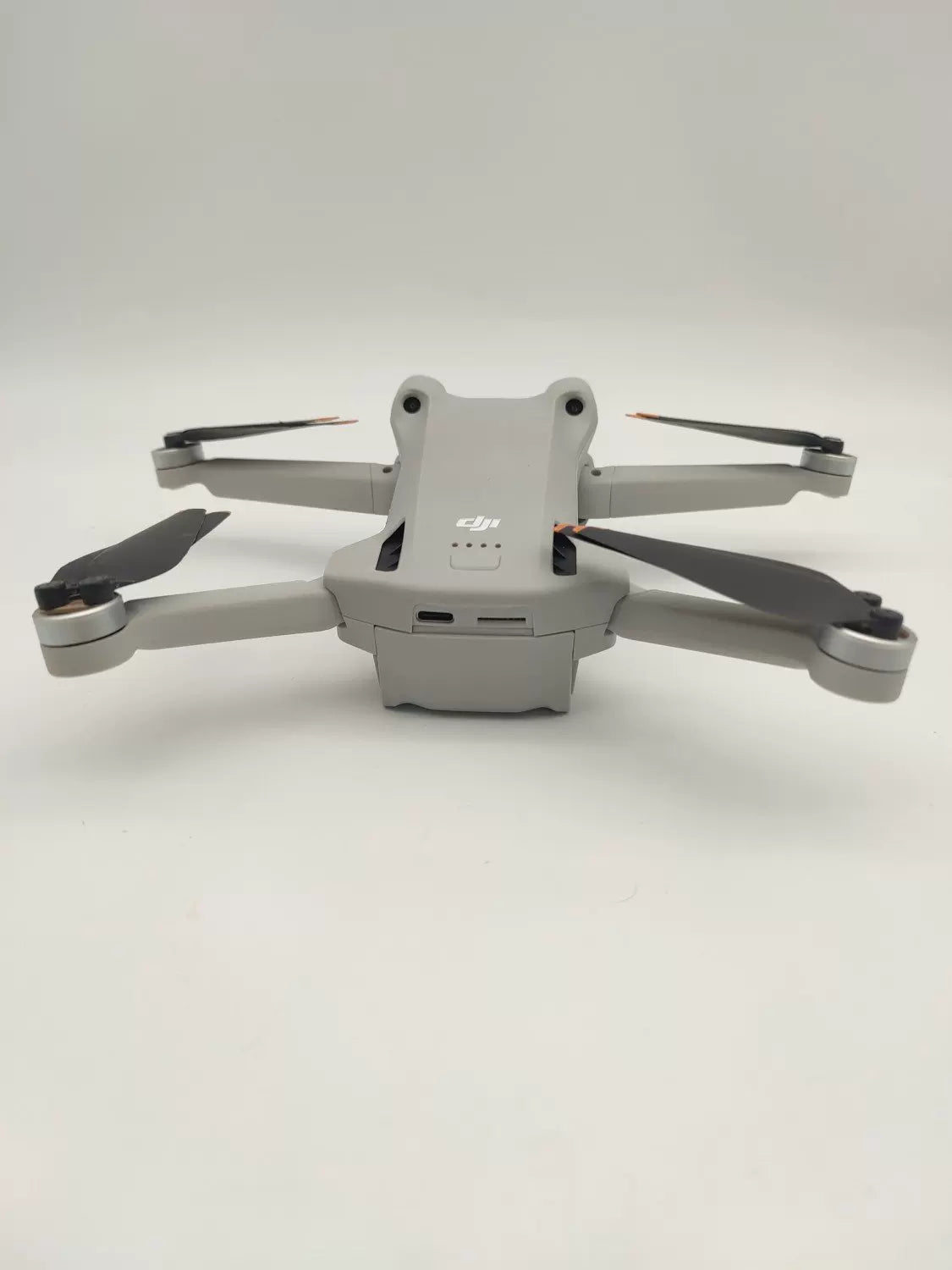 95% New (Like New) DJI Mini3pro with Screen Fly More Combo