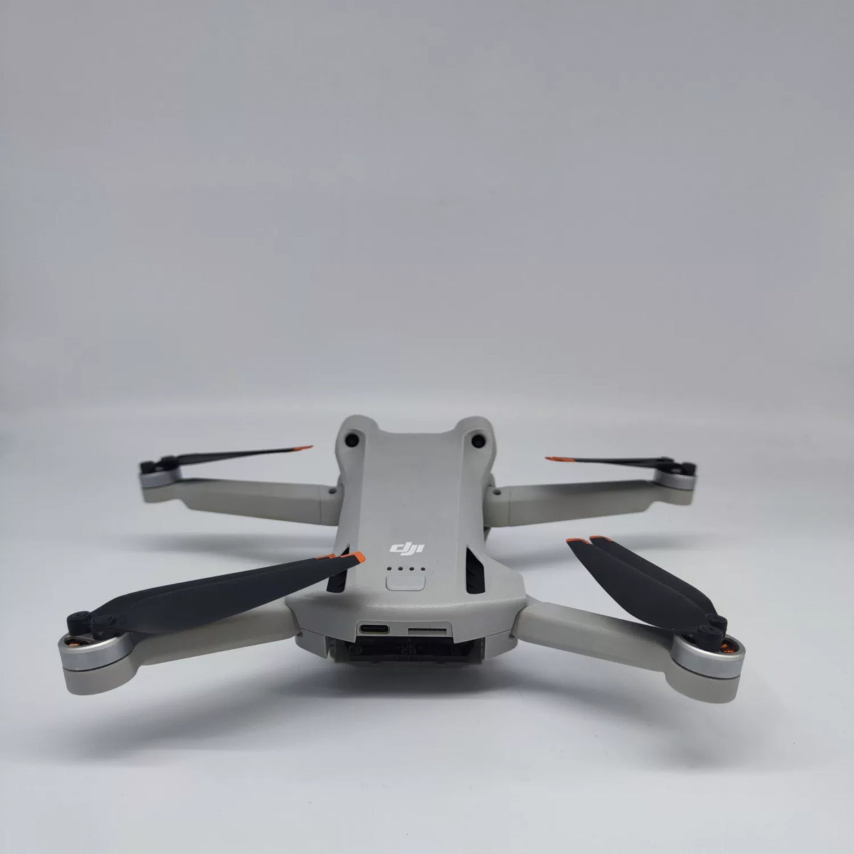 99% New (Mint) DJI mini3pro Fly More Combo