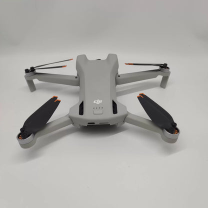 99% New (Mint) Mini 3 with Screen Extended-Cycle Fly More Combo