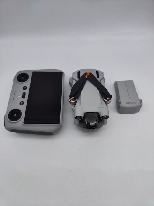 99% New (Mint) DJI Mini3pro with Screen Standard Combo