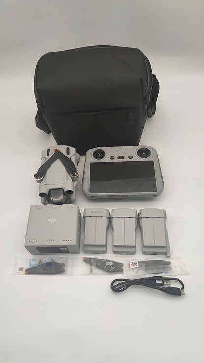 DJI Mini 3 Pro with Screen, Extended Battery Combo