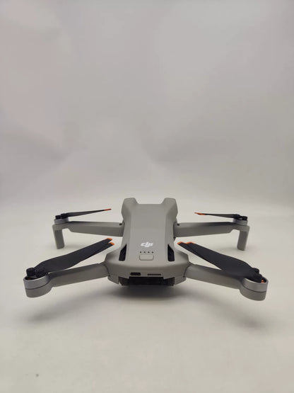 95% New (Like New) DJI mini3 with Screen, Extended Battery Fly More Combo