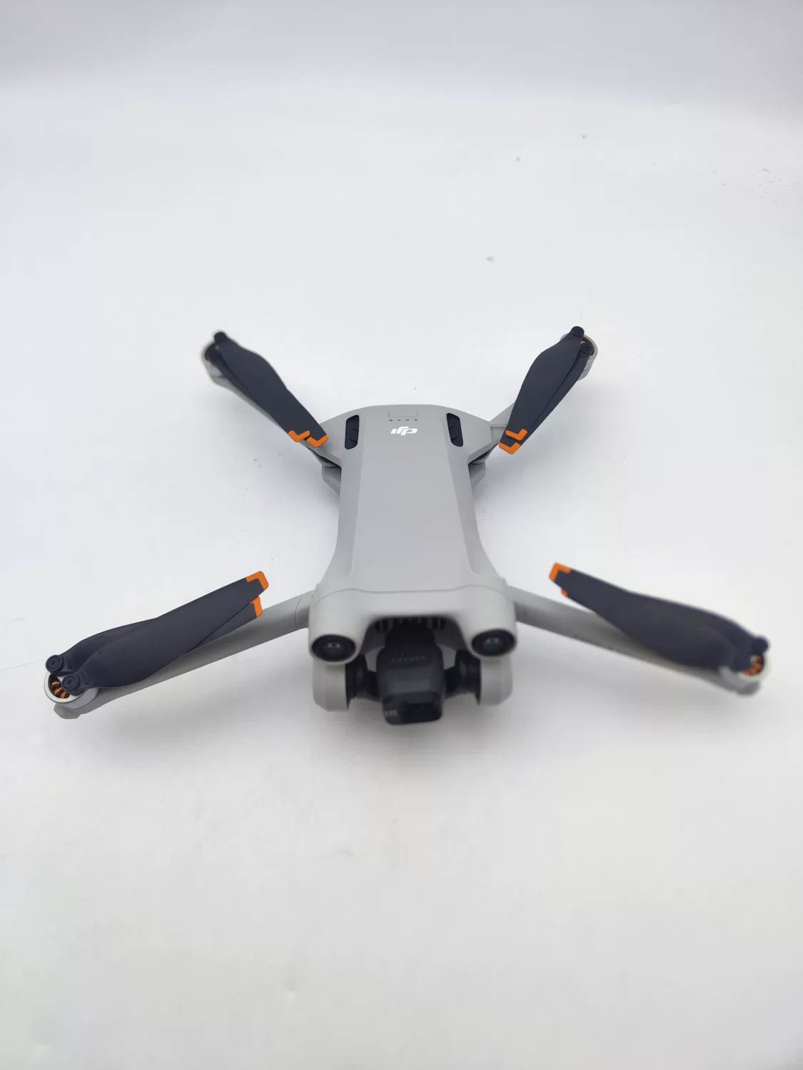 95% New (Like New) DJI mini3pro with Screen, Extended Battery Fly More Combo