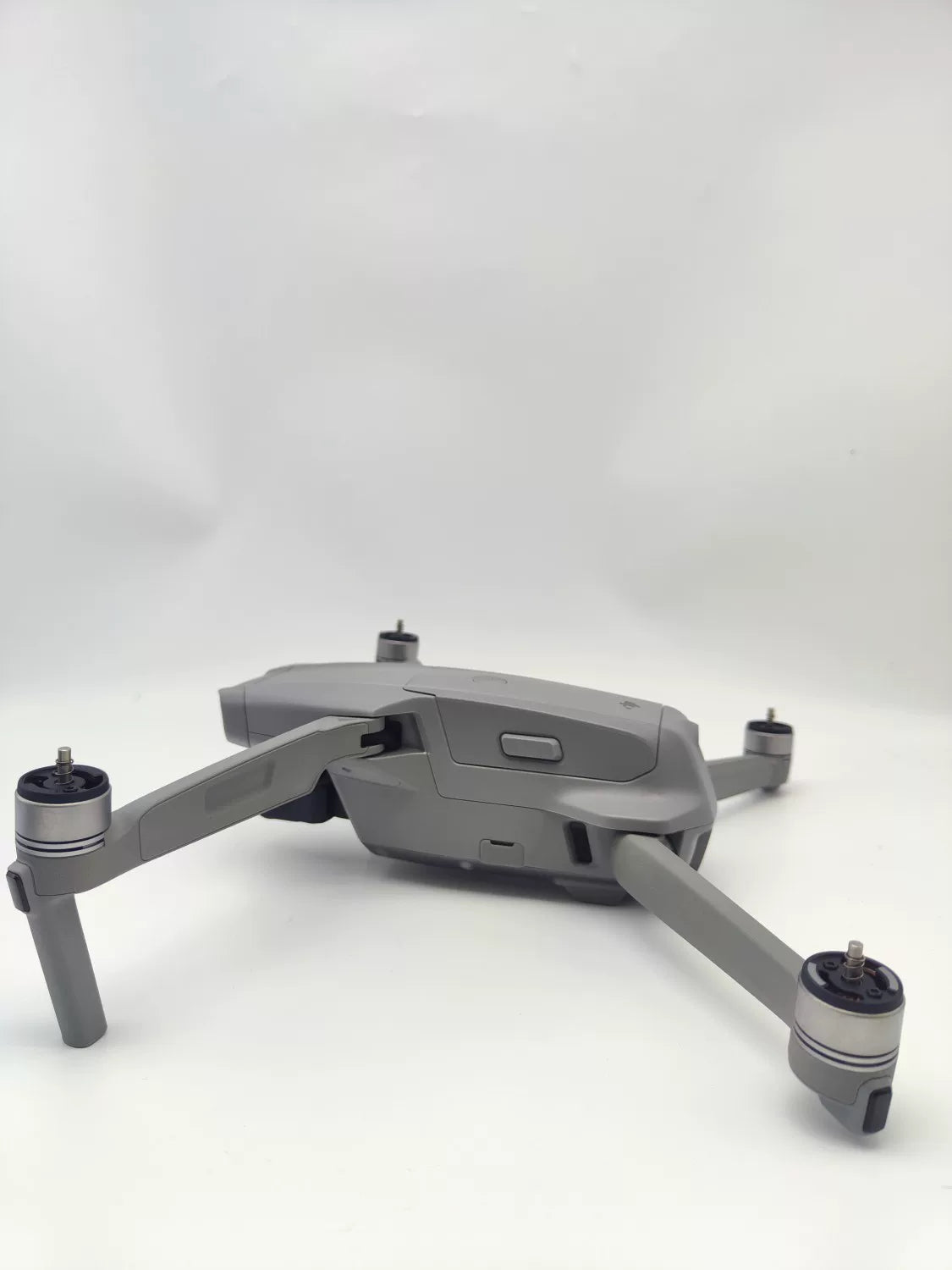 99% New (Mint) DJI air2 Fly More Combo