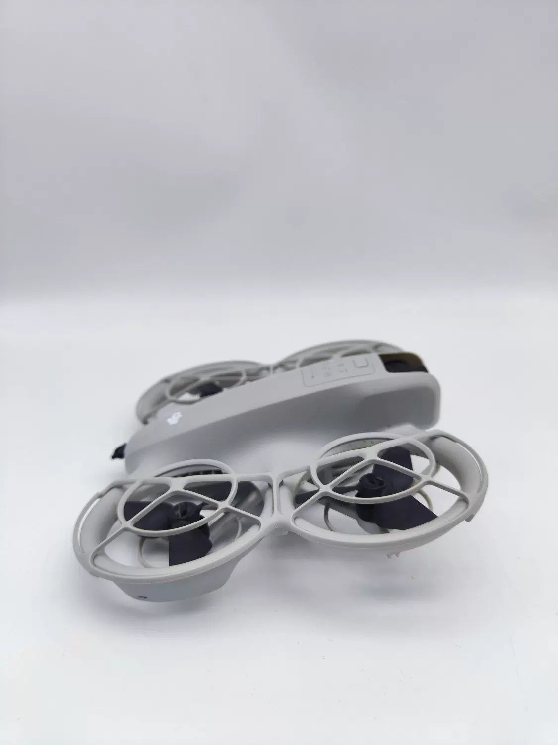 95% New (Like New) DJI neo Fly More Combo