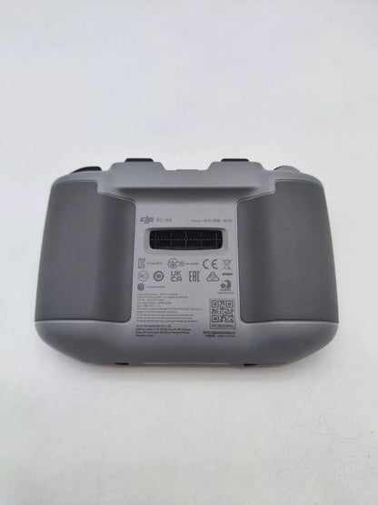 99% New (Mint) DJI air3s Fly More Combo