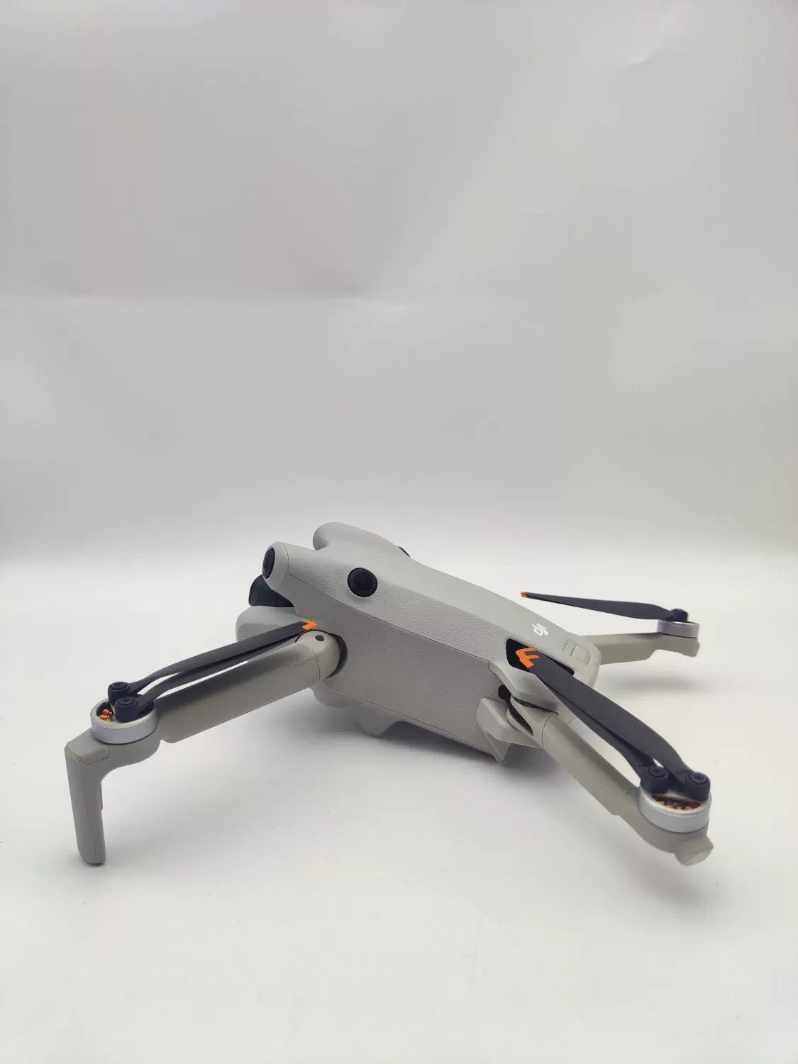 95% New (Like New) DJI mini4pro Fly More Combo