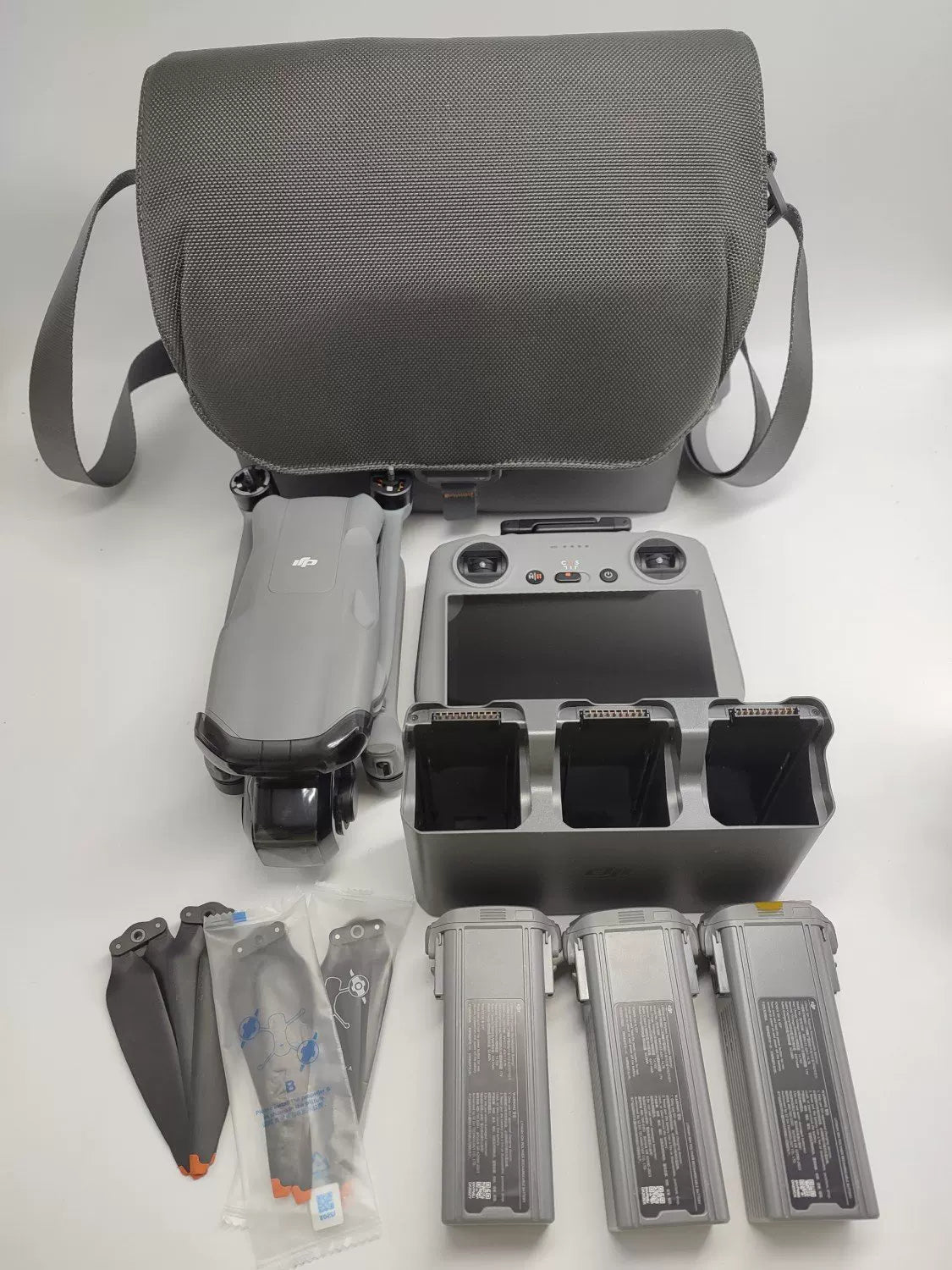 DJI Air3 with Screen Fly More Combo with DJI Care Refresh