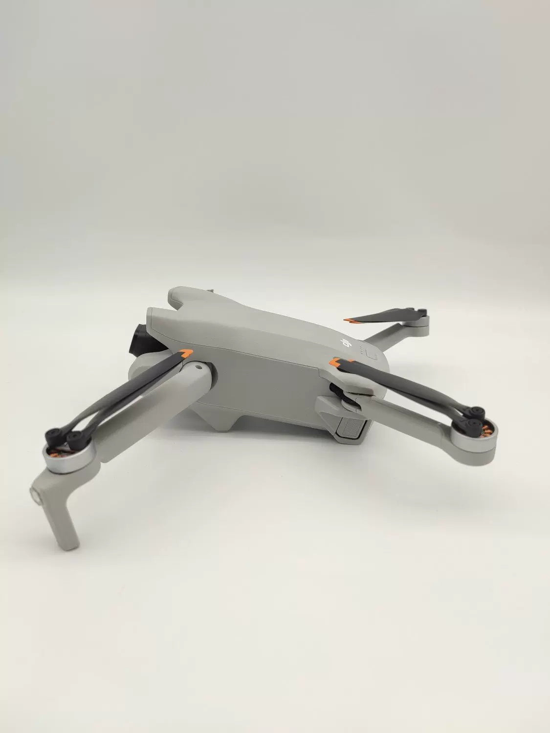 99% New (Mint) DJI Mini3 with Screen Standard Combo