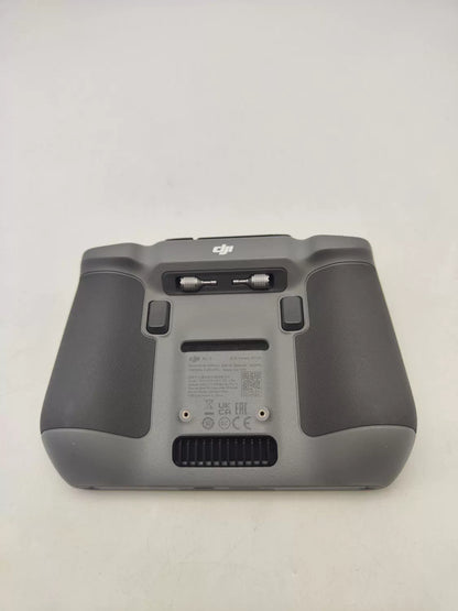 99% New (Mint) DJI air3 with Screen Fly More Combo with DJI Care Refresh