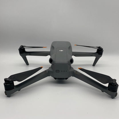 مجموعة DJI Air 3S Fly More Combo مع Care Refresh + وحدة 4G - ممتاز (جديد بنسبة 95%)