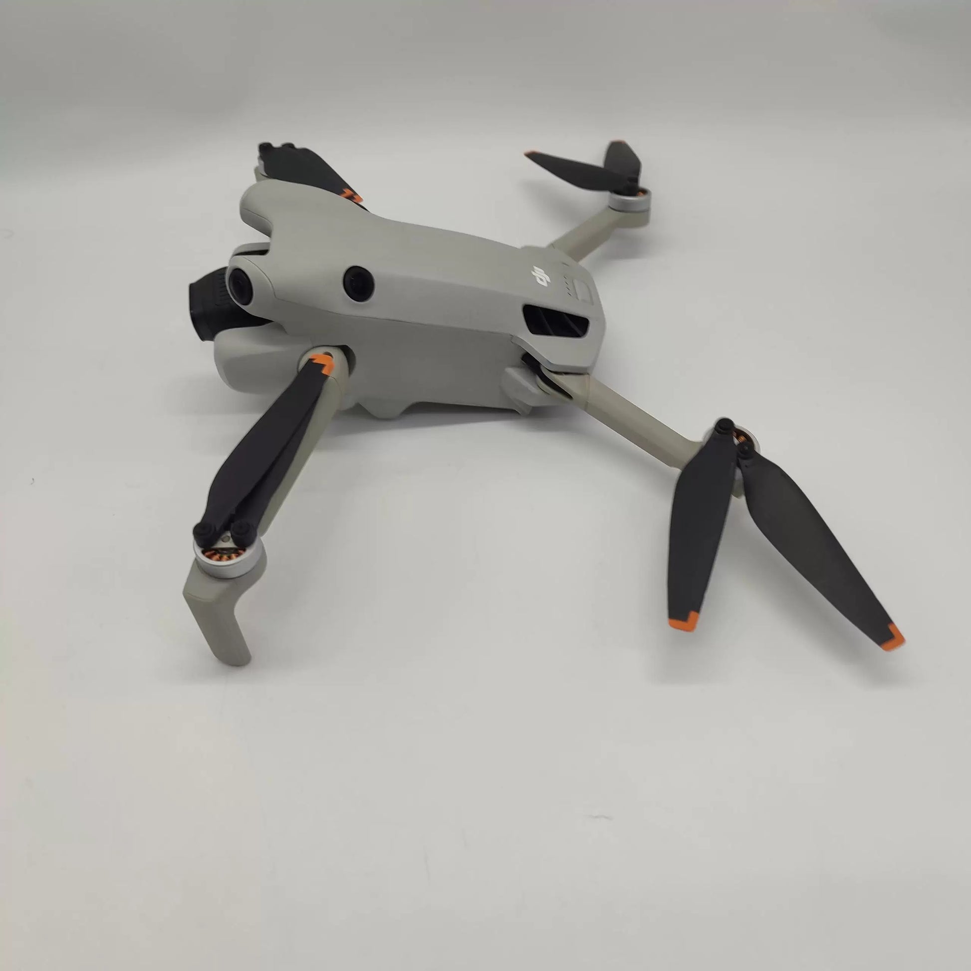 95% New (Like New) Mini 4 Pro with 2 -Gen RC Screen Remote