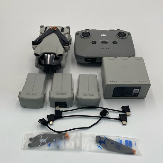 DJI Mini 3 Standard Remote Fly More Combo - Excellent (95% New)