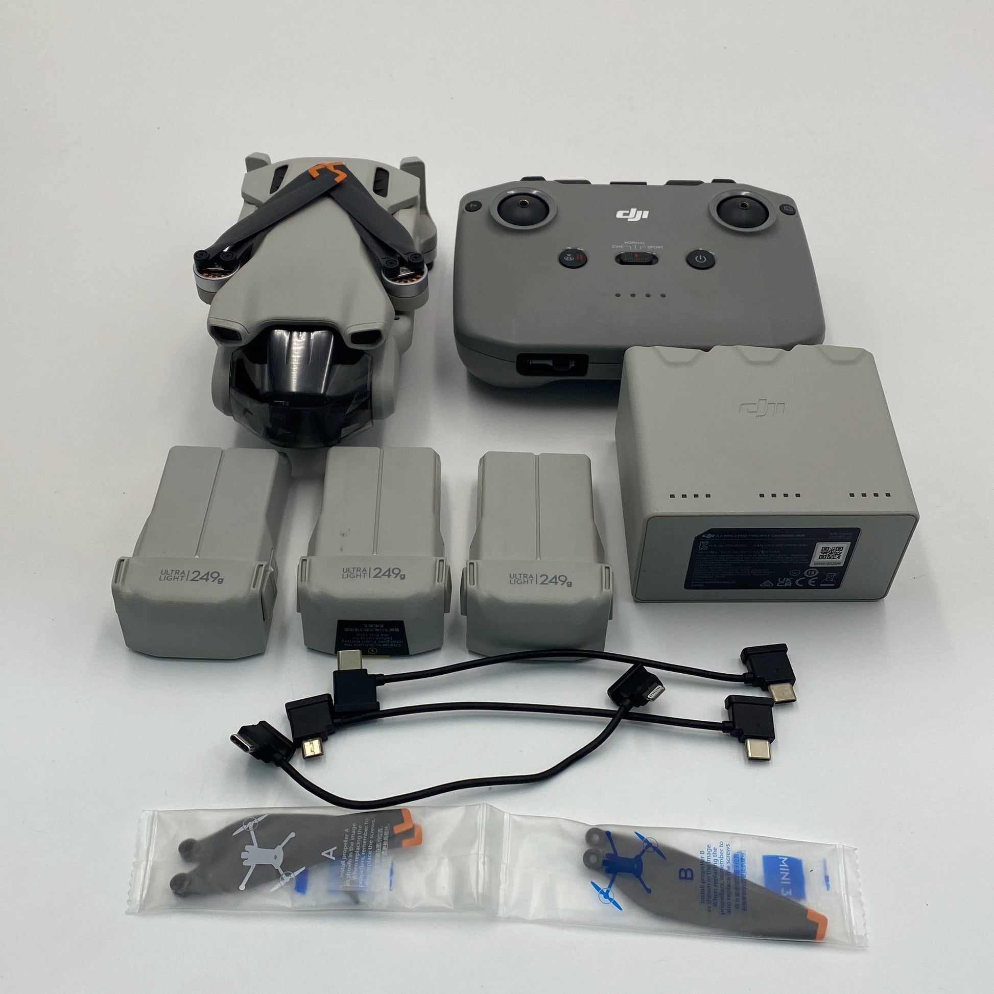 DJI Mini 3 Standard Remote Fly More Combo - Excellent (95% New)