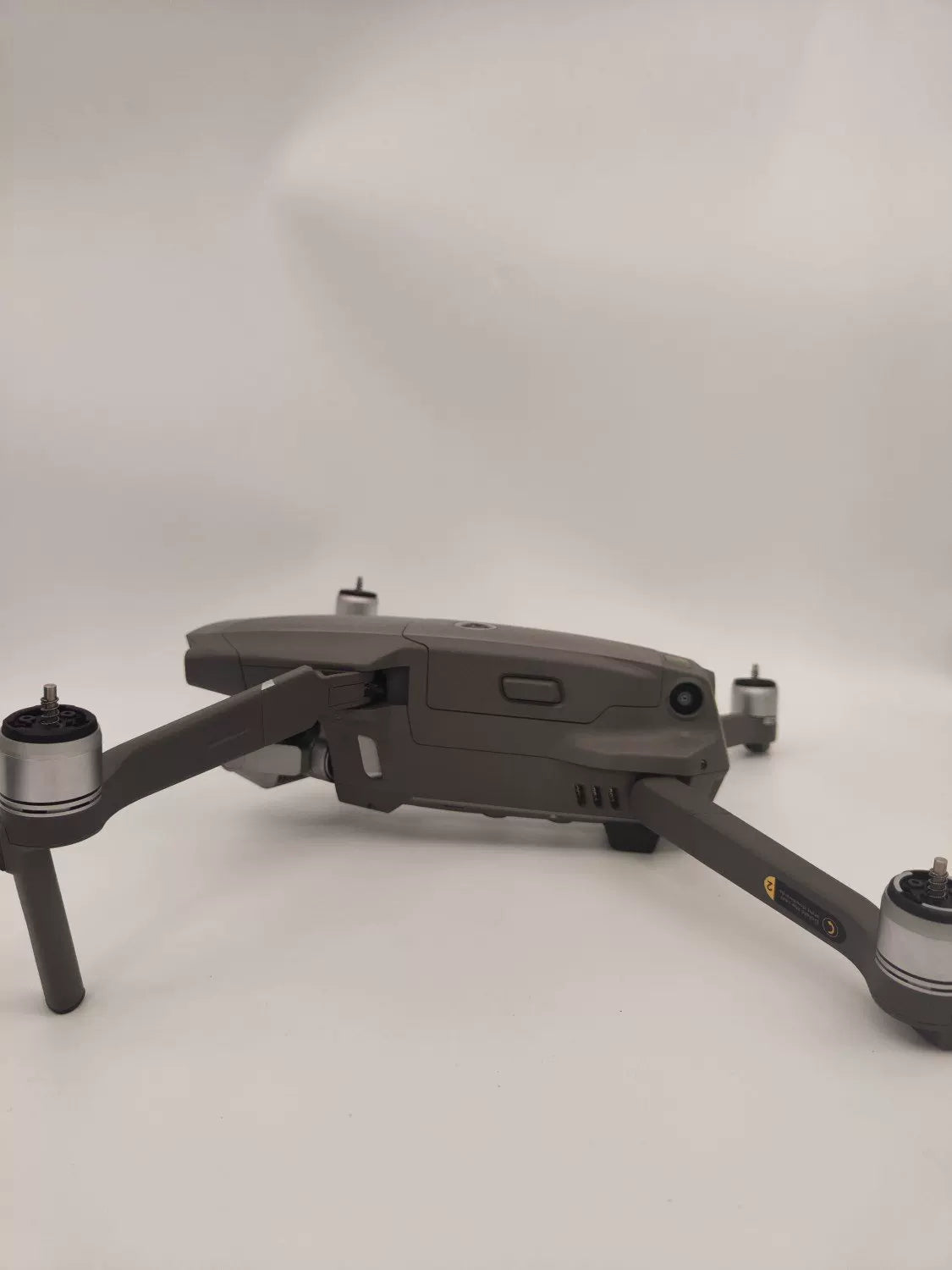 95% New (Like New) DJI Mavic 2 with Screen Fly More Combo (1st Gen Black Remote Controller)