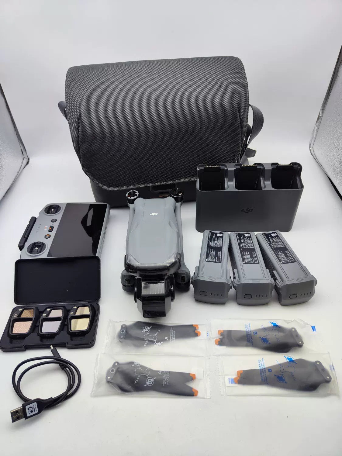 99% New (Mint) DJI air3s with Screen Fly More Combo with 2-Year DJI Care Refresh