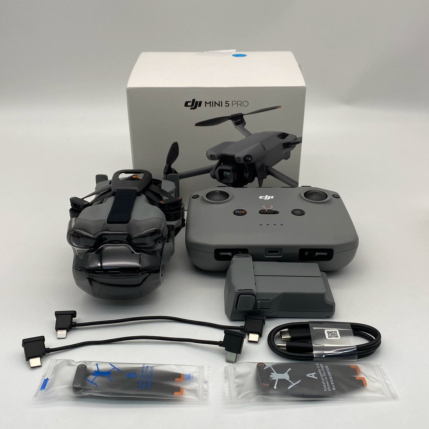 DJI Mini 5 Pro - Like New (99%)