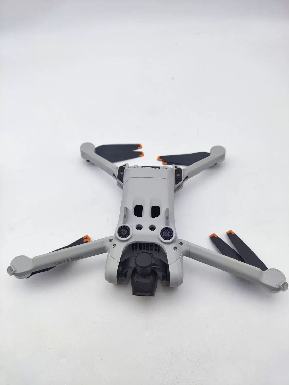 95% New (Like New) DJI mini3pro with Screen, Extended Battery Fly More Combo