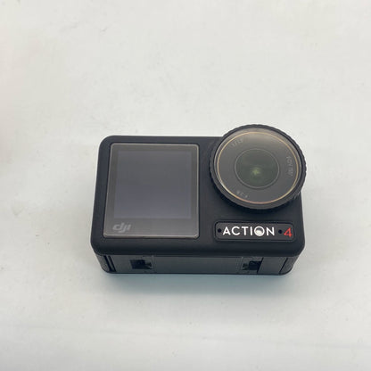 DJI Osmo Action 4 Ultimate Combo - Excellent (95% New)