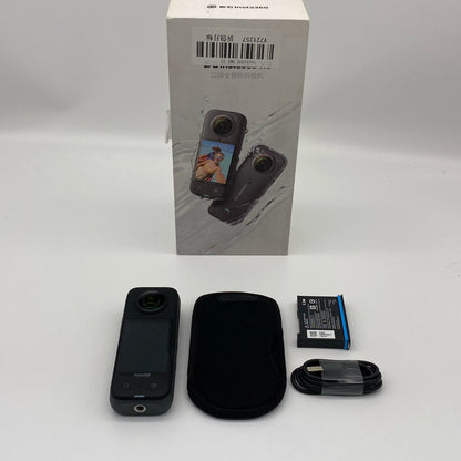 Insta360 ONE X3 - Excellent (95% New)