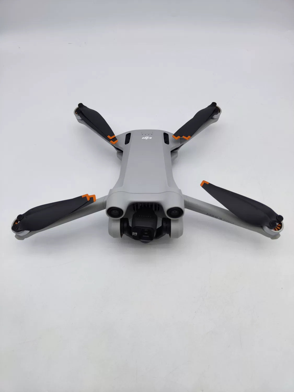 99% New (Mint) DJI mini3pro with Screen, Extended Battery Fly More Combo