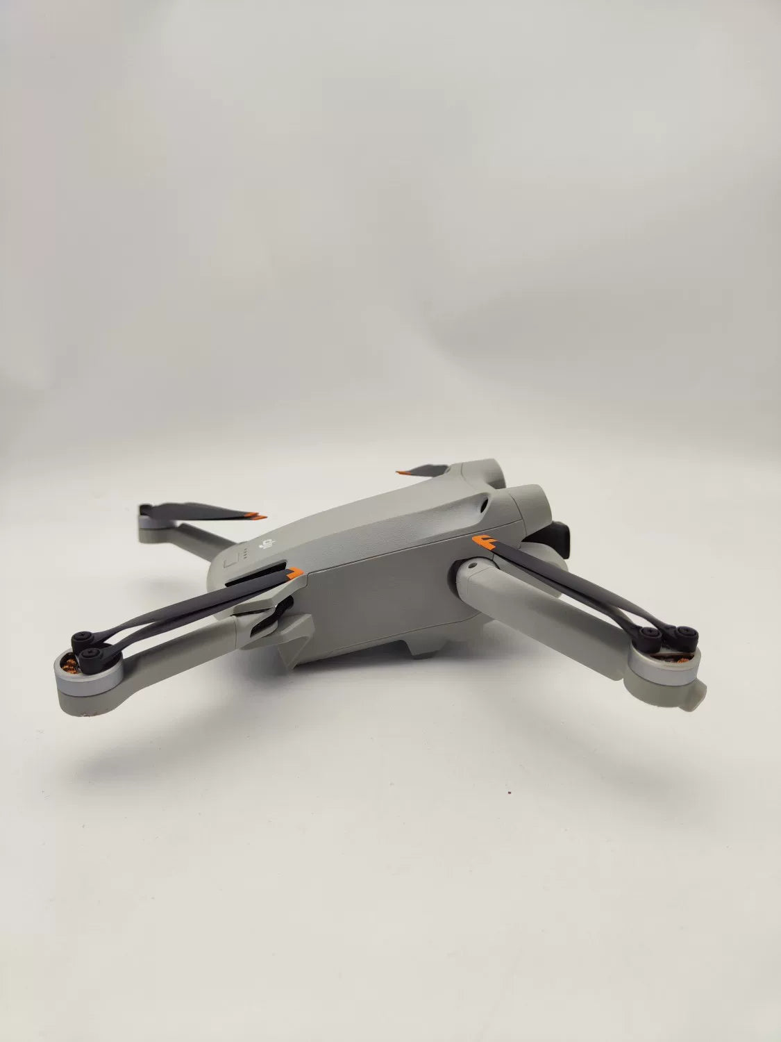 95% New (Like New) DJI Mini3pro Fly More Combo