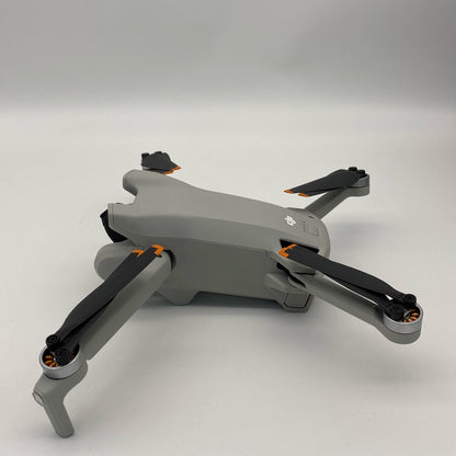 DJI Mini 3 with Screen Remote Fly More Combo - Excellent (95% New)