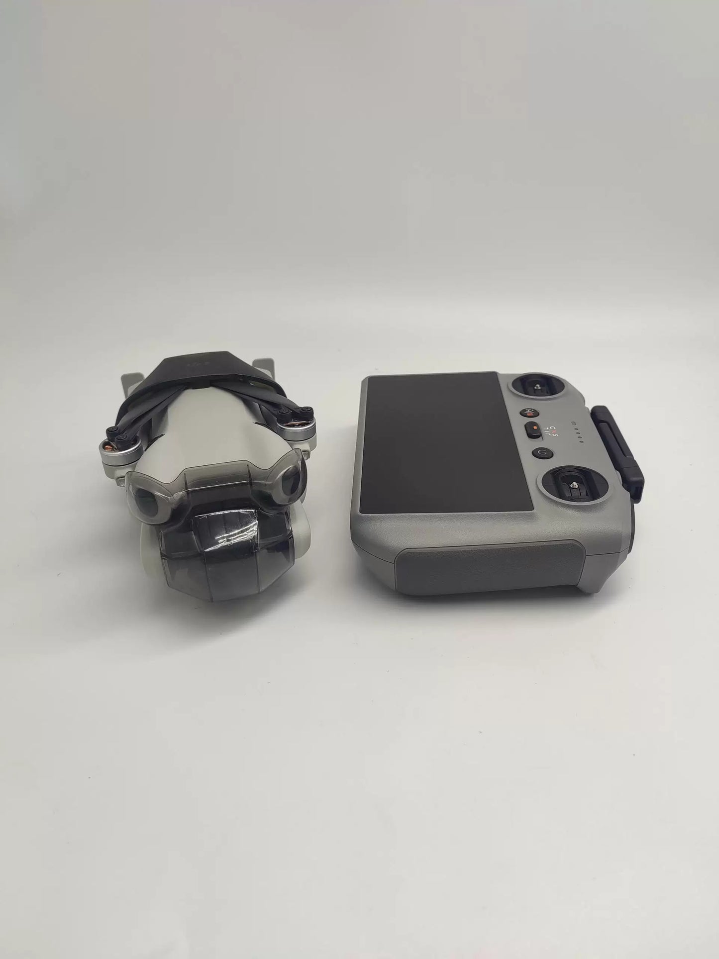 99% New (Mint) DJI Mini 4 Pro with Screen Standard Combo DJI Care Refresh