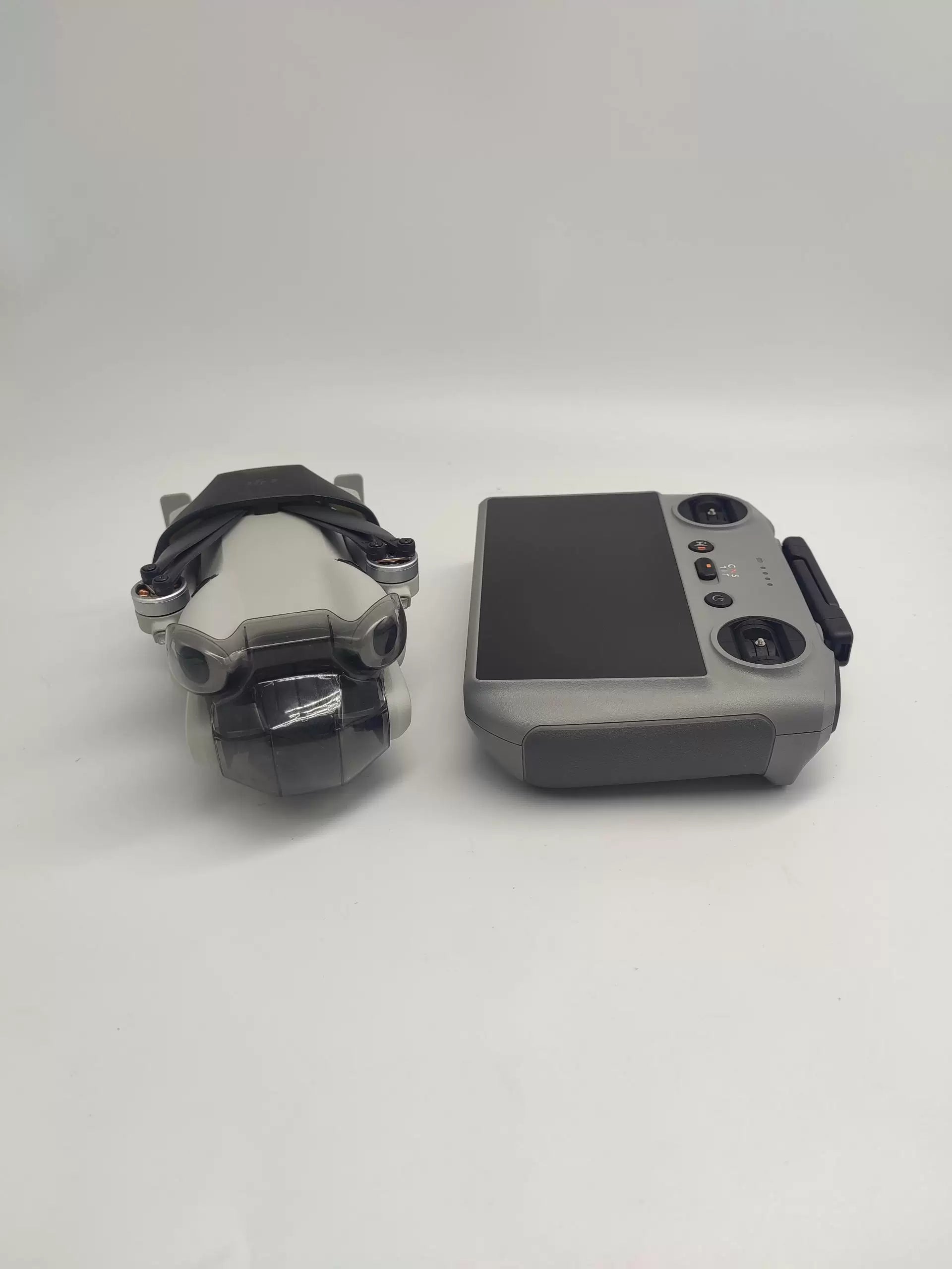 99% New (Mint) DJI Mini 4 Pro with Screen Standard Combo DJI Care Refresh