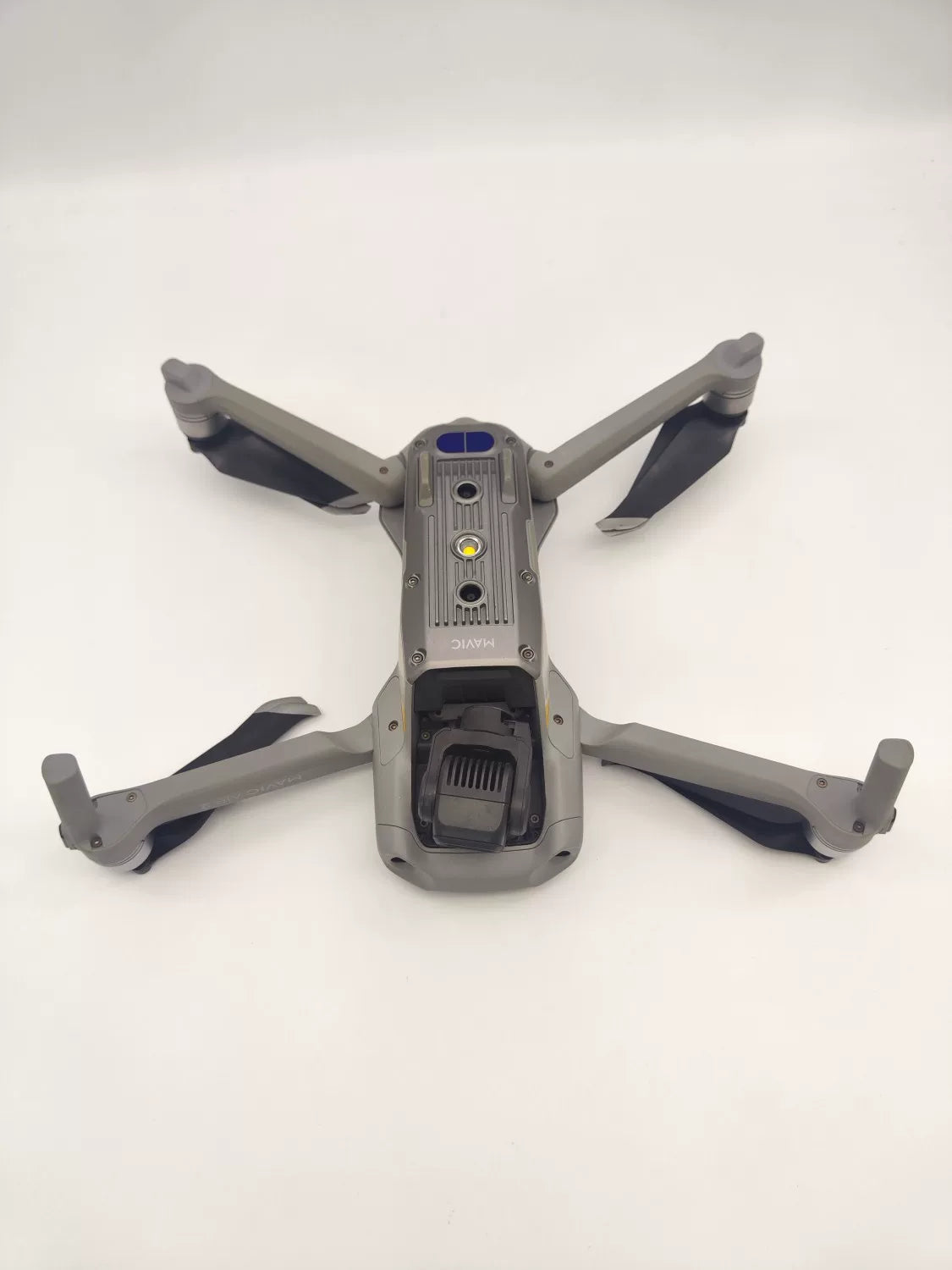 95% New (Like New) DJI air2 Fly More Combo