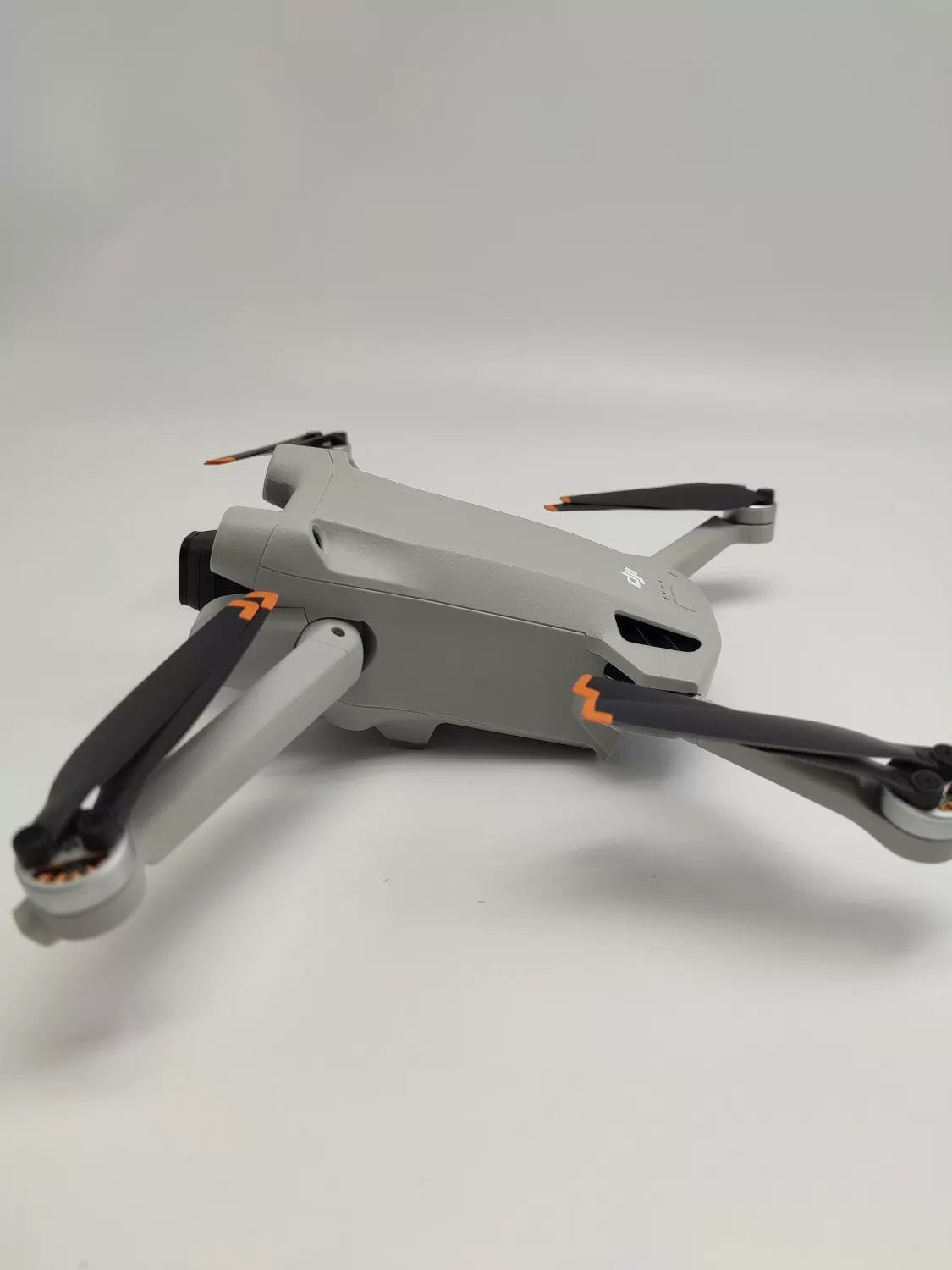99% New (Mint) DJI Mini 3 pro with Screen Fly More Combo
