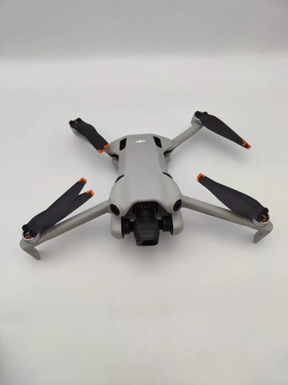 99% New (Mint) DJI mini4pro with Screen Fly More Combo