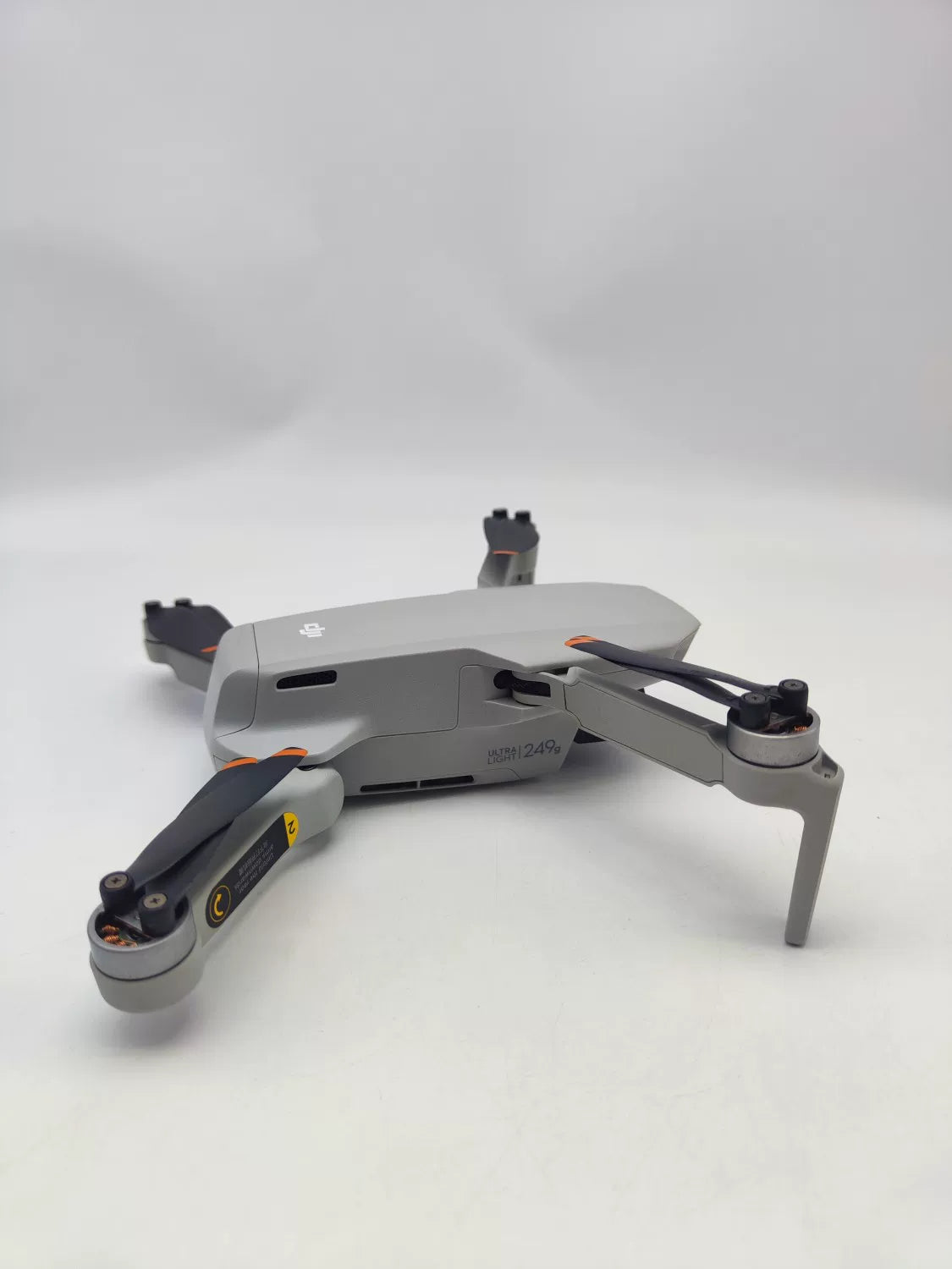 95% New (Like New) DJI mini2 Fly More Combo