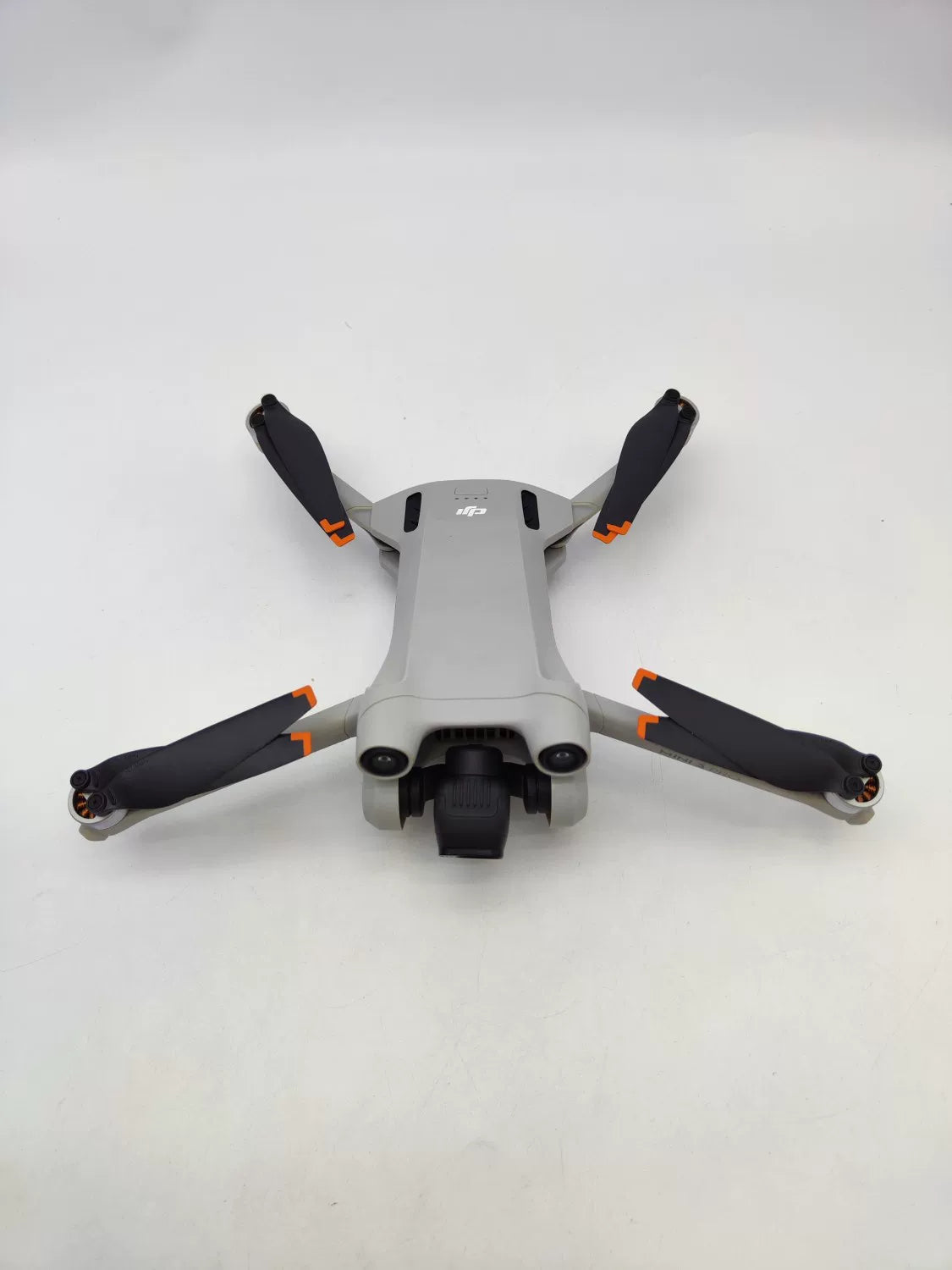 99% New (Mint) DJI mini3pro with Screen, Extended Battery Fly More Combo